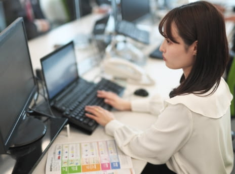 保険契約に関する営業事務